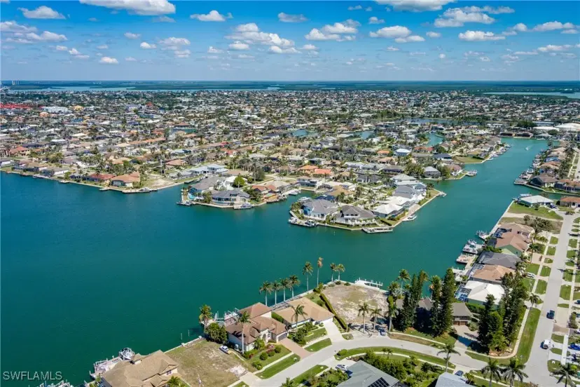 Picture of 1064 Fieldstone Dr, Marco Island FL 34145