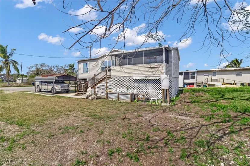 Picture of 228 Mamie St, Chokoloskee FL 34138