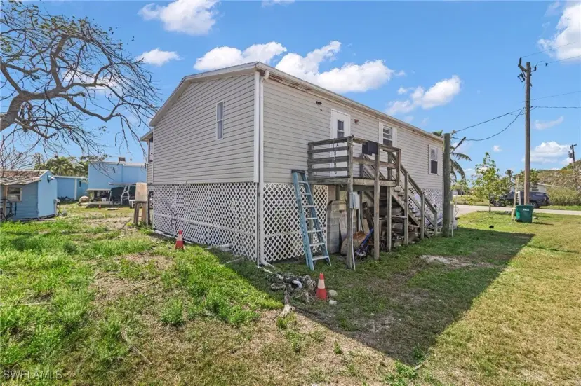 Picture of 228 Mamie St, Chokoloskee FL 34138