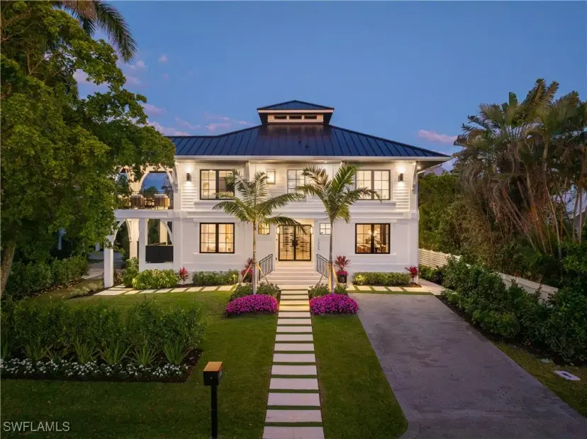 Picture of 1355 4Th St S, Naples FL 34102