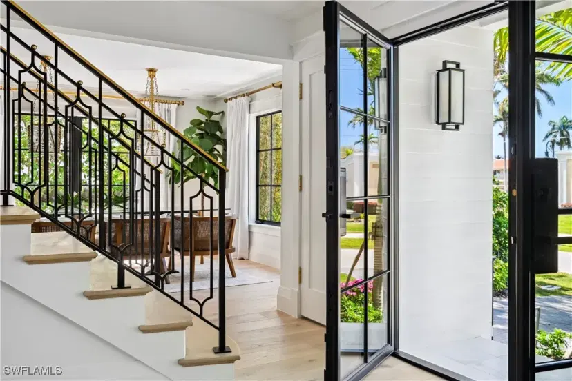 Picture of 1355 4Th St S, Naples FL 34102