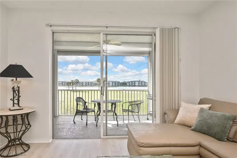 Picture of 8066 Queen Palm Ln 525, Fort Myers FL 33966