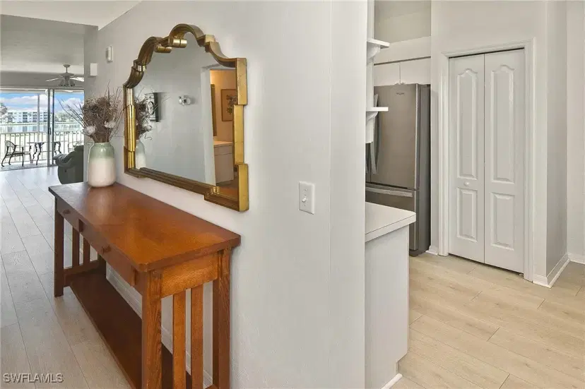 Picture of 8066 Queen Palm Ln 525, Fort Myers FL 33966