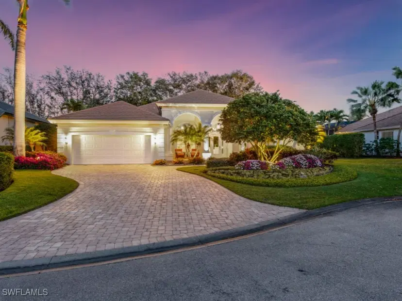 Picture of 762 Lynnmore Ln E, Naples FL 34108