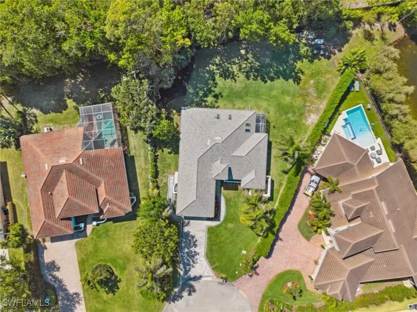 Picture of 6857 Mill Run Cir, Naples FL 34109