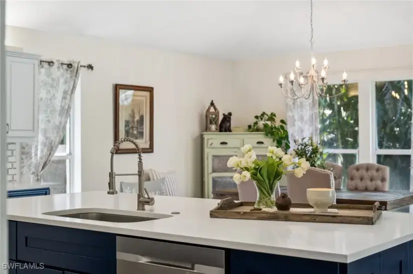 Picture of 6857 Mill Run Cir, Naples FL 34109