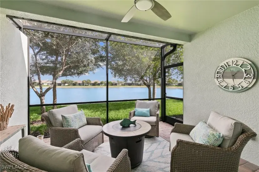Picture of 14888 Edgewater Cir, Naples FL 34114