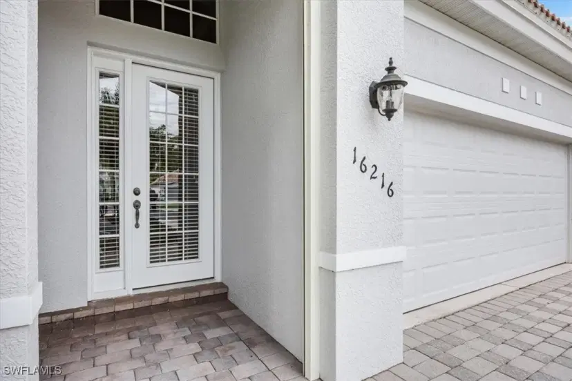 Picture of 16216 Parque Ln, Naples FL 34110