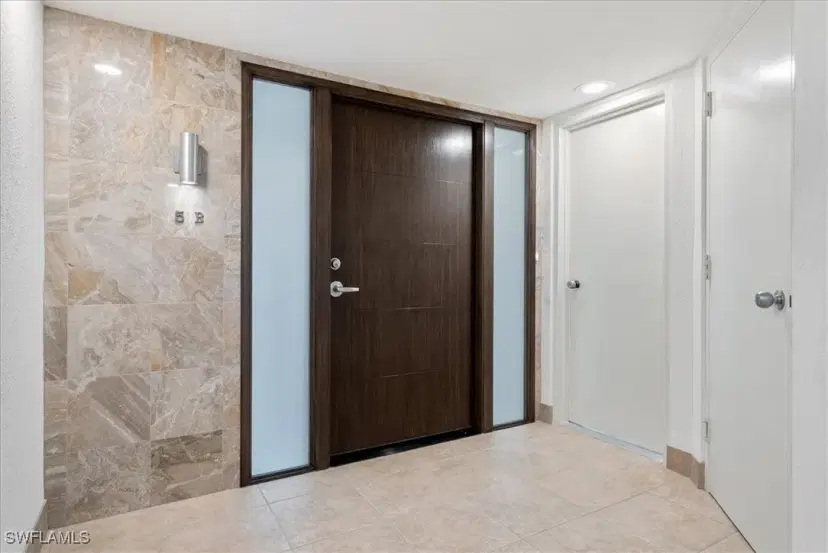 Picture of 4251 Gulf Shore Blvd N 5B, Naples FL 34103