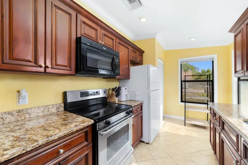Picture of 11905 Sturbridge Lane, Wellington FL 33414