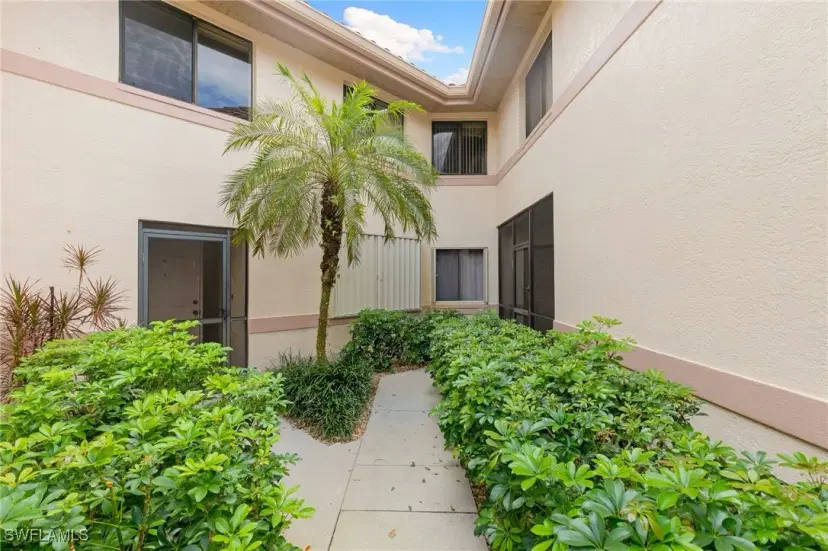 Picture of 110 Bennington Dr 2, Naples FL 34104