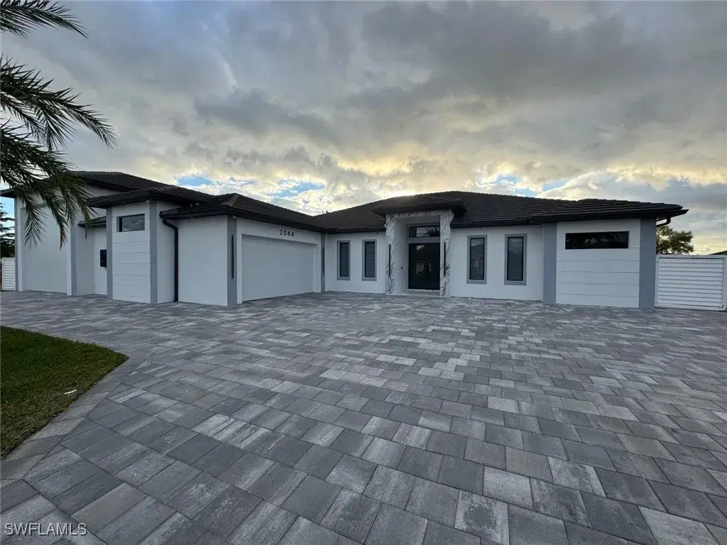 Picture of 2044 NE 5Th St, Cape Coral, FL 33909