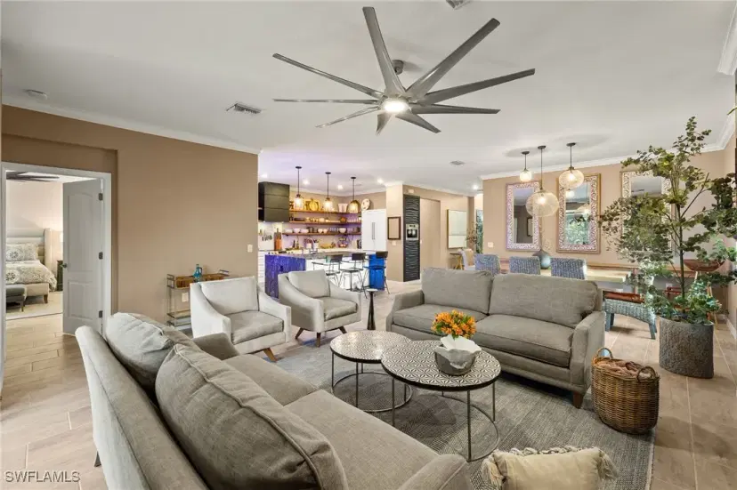Picture of 1632 Santiago Cir, Naples FL 34113