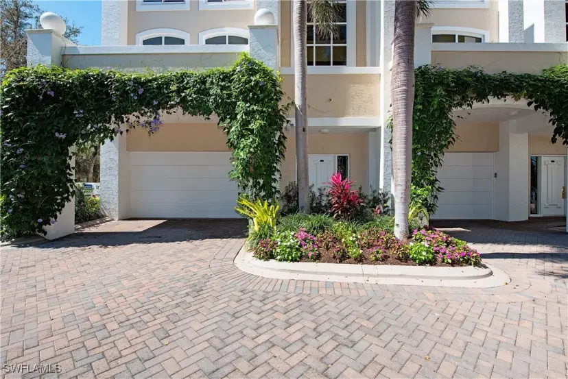 Picture of 7041 Pelican Bay Blvd V1, Naples FL 34108