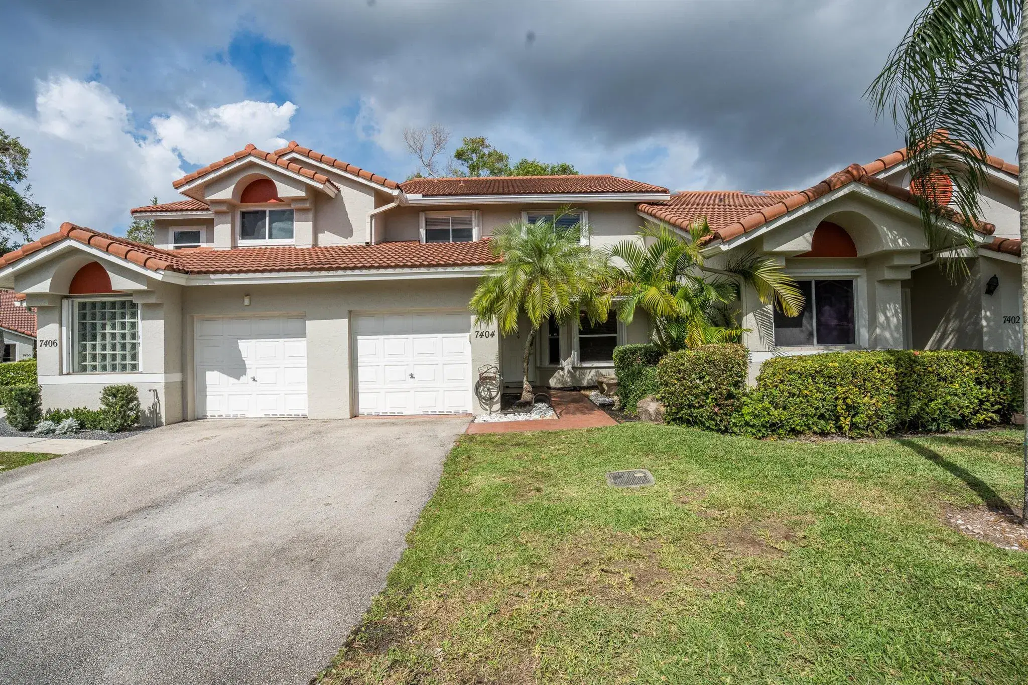 Picture of 7404 Pinewalk Drive S 22-5, Margate, FL 33063