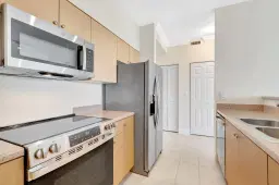 Picture of 616 Clearwater Park Road 907, West Palm Beach, FL 33401
