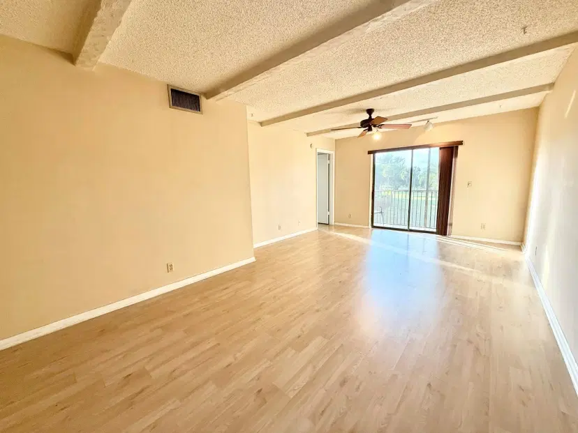 Picture of 21902 Lake Forest Circle 201, Boca Raton FL 33433