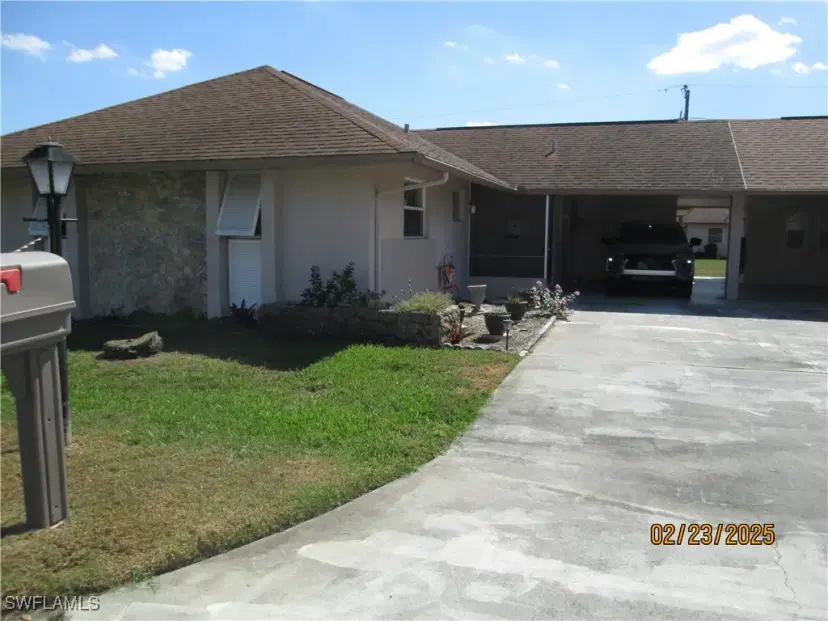 Picture of 257 Briar Ct, Lehigh Acres FL 33936