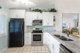 Picture of 13150 White Marsh Ln 204, Fort Myers, FL 33912