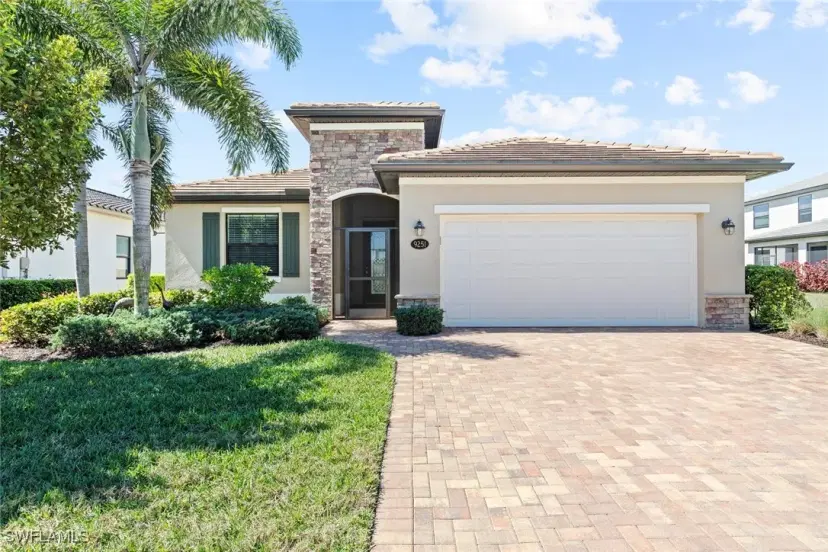 Picture of 9251 Woodhurst Dr, Naples FL 34120
