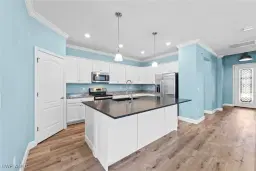 Picture of 9251 Woodhurst Dr, Naples, FL 34120