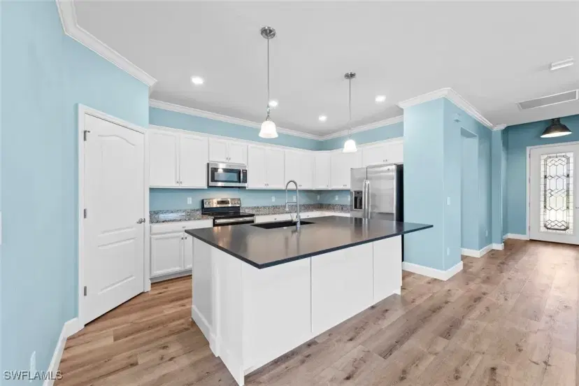 Picture of 9251 Woodhurst Dr, Naples FL 34120
