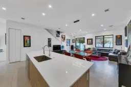 Picture of 4212 NE 7Th Ter 7, Oakland Park, FL 33334