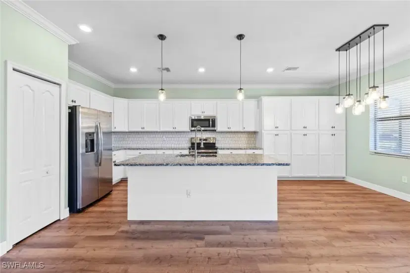 Picture of 9229 Woodhurst Dr, Naples FL 34120