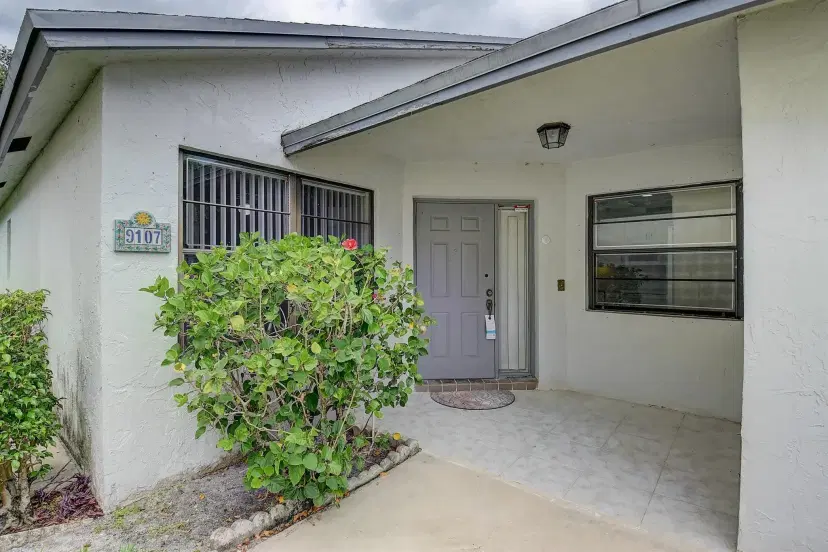 Picture of 9107 Chatsworth Cascades Circle, Boca Raton FL 33434