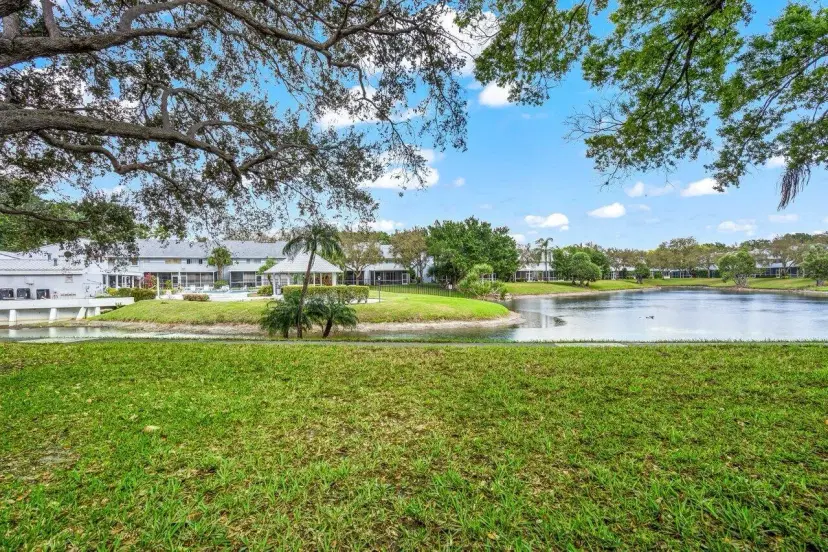 Picture of 6109 Old Court Road 238, Boca Raton FL 33433