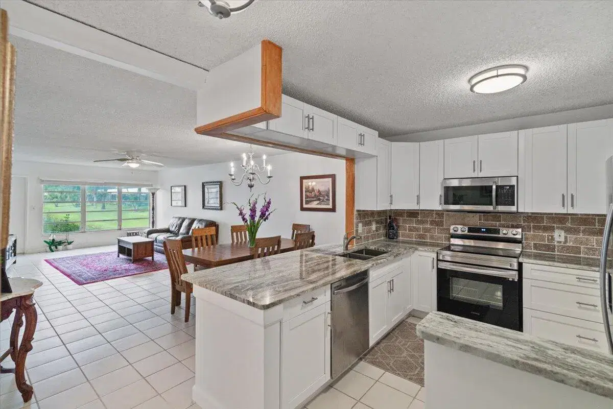 Picture of 9244 Flynn Circle 2, Boca Raton, FL 33496