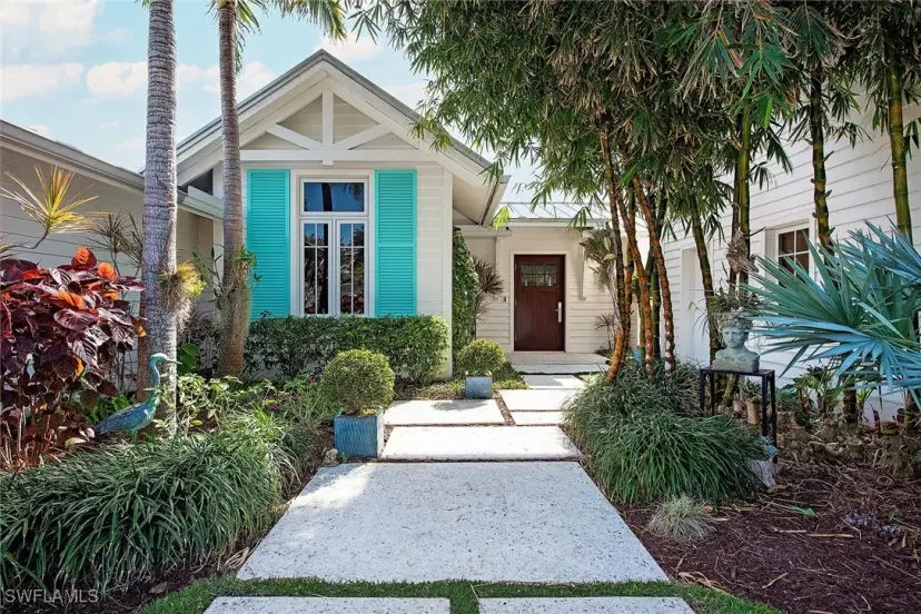 Picture of 370 Rudder Rd, Naples FL 34102