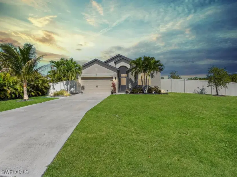 Picture of 821 SW 17Th St, Cape Coral FL 33991
