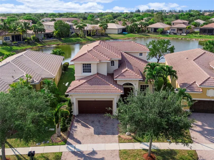 Picture of 12319 NW 77Th Mnr, Parkland FL 33076