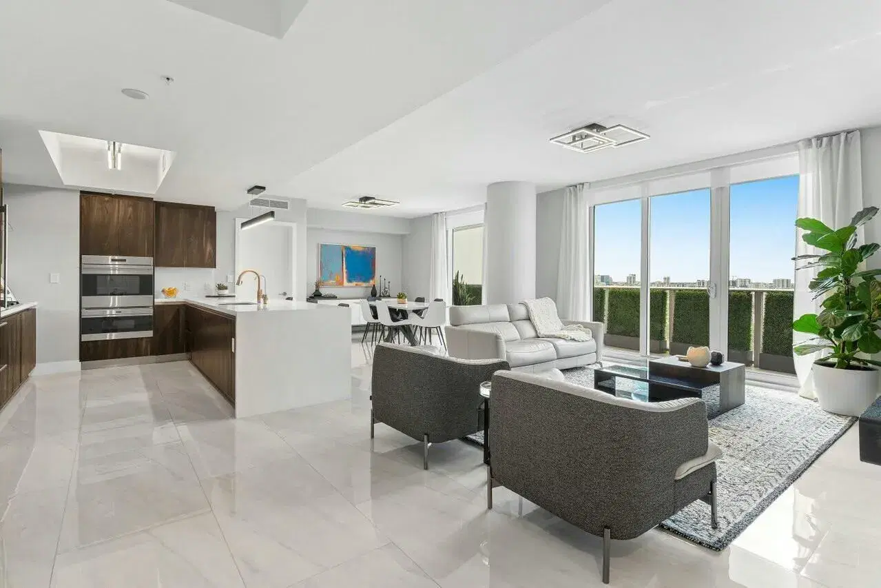 Picture of 1180 N Federal Highway 1409, Fort Lauderdale, FL 33304