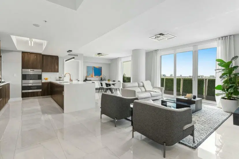 Picture of 1180 N Federal Highway 1409, Fort Lauderdale, FL 33304