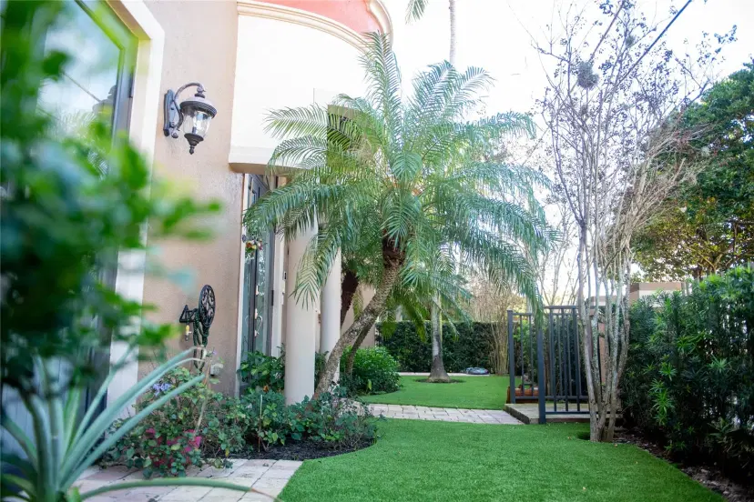 Picture of 2260 SE 7 Street, Pompano Beach FL 33062