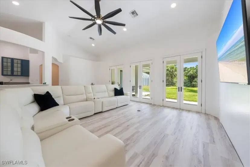Picture of 1240 Desoto Blvd S, Naples FL 34117