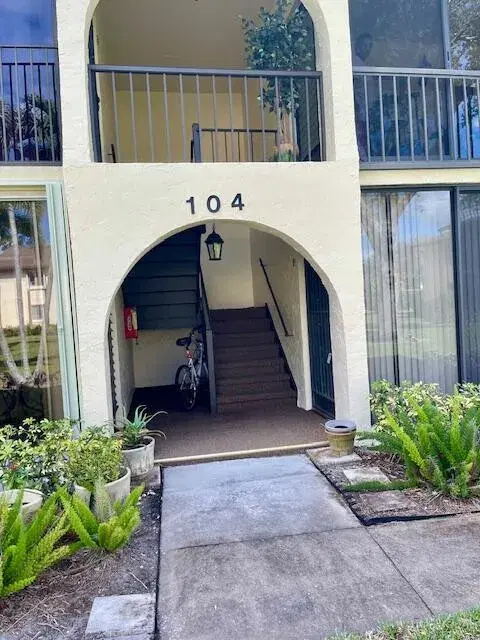 Picture of 104 Lake Pine Circle B-1, Greenacres FL 33463