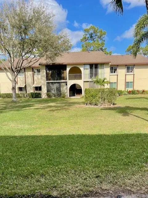 Picture of 104 Lake Pine Circle B-1, Greenacres FL 33463