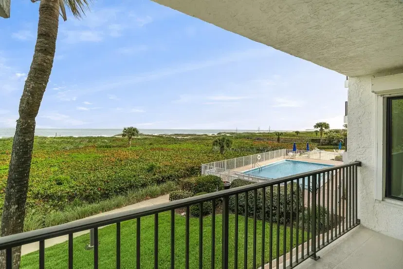 Picture of 1700 Ocean Drive 202, Vero Beach FL 32963