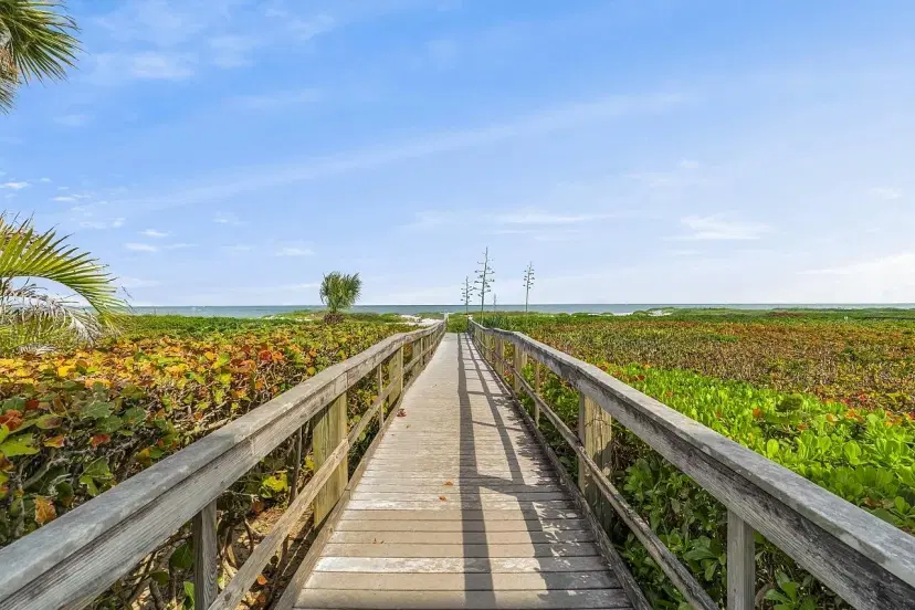 Picture of 1700 Ocean Drive 202, Vero Beach FL 32963