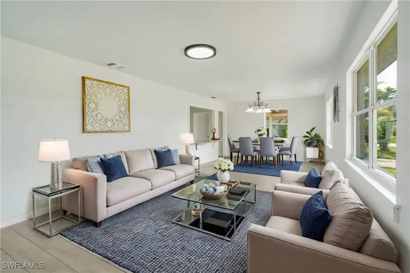 Picture of 2029 Maravilla Cir, Fort Myers FL 33901