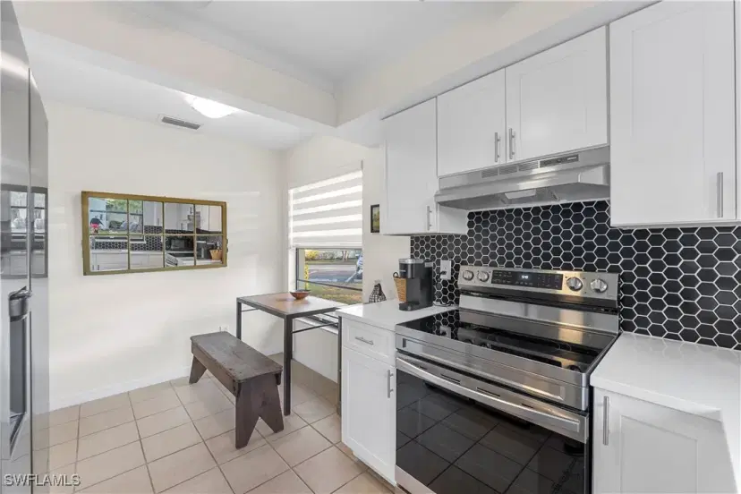 Picture of 1415 SW Courtyard Ter 60, Cape Coral FL 33914