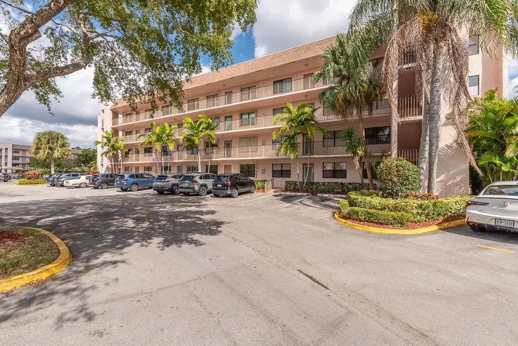 Picture of 2606 NW 104Th Avenue 406, Sunrise, FL 33322