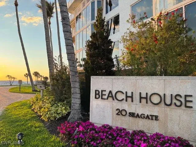 Picture of 20 Seagate Dr 703, Naples FL 34103