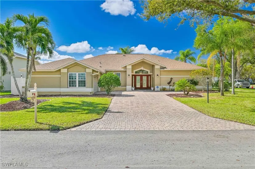 Picture of 19350 Devonwood Cir, Fort Myers FL 33967
