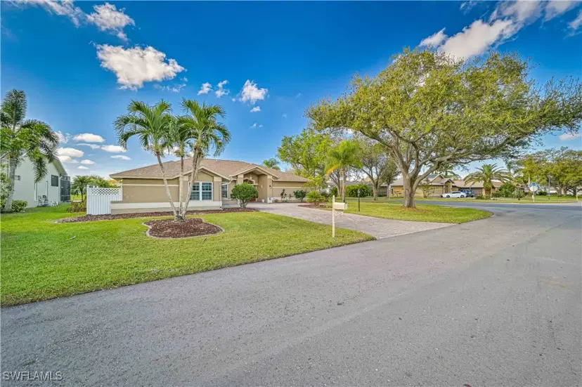 Picture of 19350 Devonwood Cir, Fort Myers FL 33967