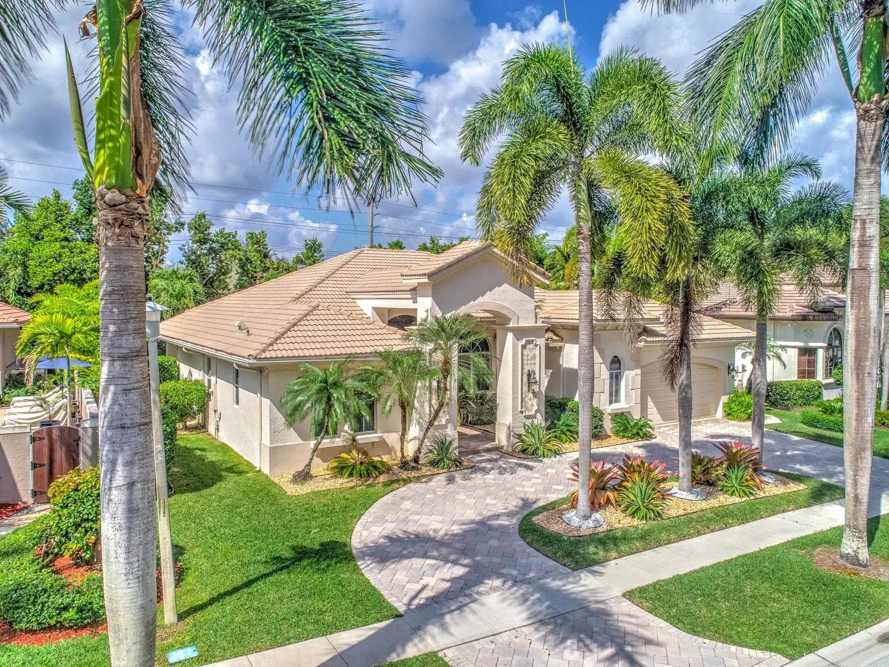 Picture of 11065 Canary Island Ct, Plantation, FL 33324