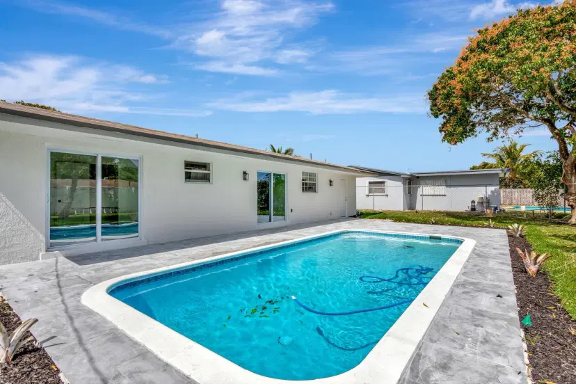 Picture of 1250 SW 6Th Way, Deerfield Beach FL 33441